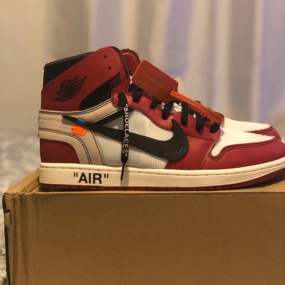 ** SOLD ** —- Jordan 1 Chicago Off White size 11 - Picture 4 of 8